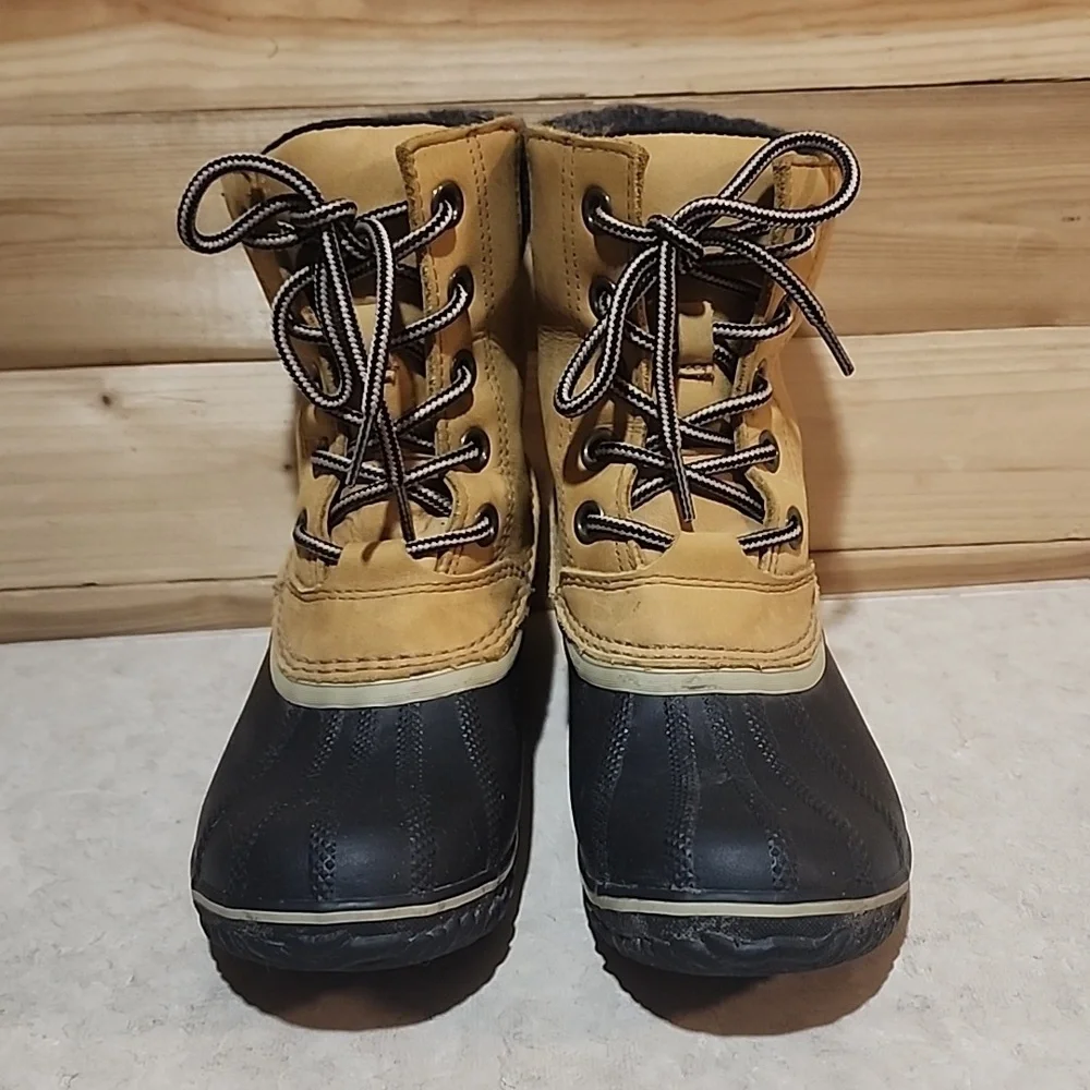 Sorel waterproof slimpack boots size 7